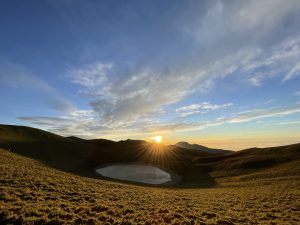 兩次走進嘉明湖,遇見山的兩種光 嘉明湖 7